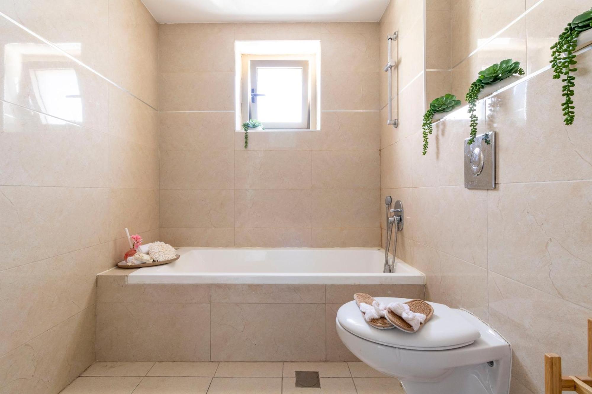 Stylish 1 Bedrooms Parking At City Gate Ierusalim Exterior foto